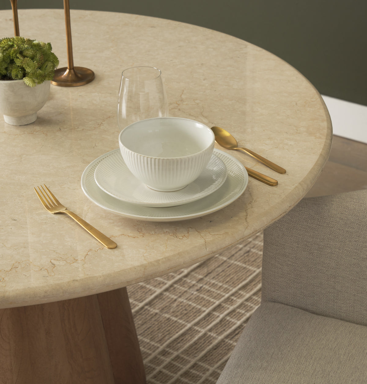 Marilyn Botticino dining table lifestyle