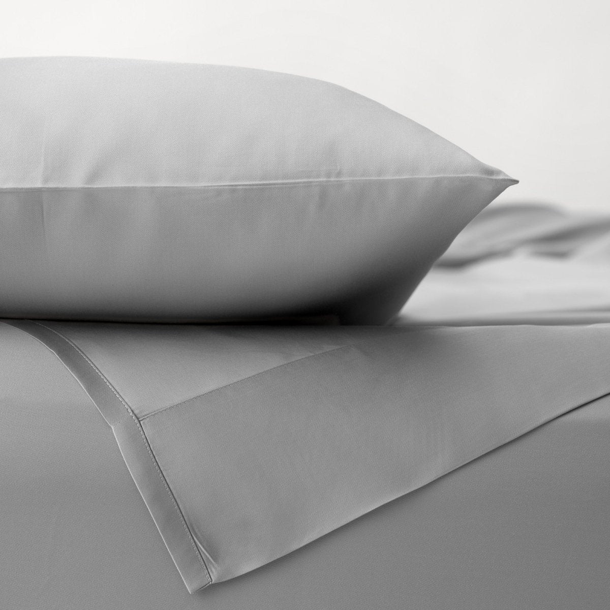 100% Organic Bamboo Bedsheet Set (4 Piece) (Fog / Grey) 400TC - EarthLoom