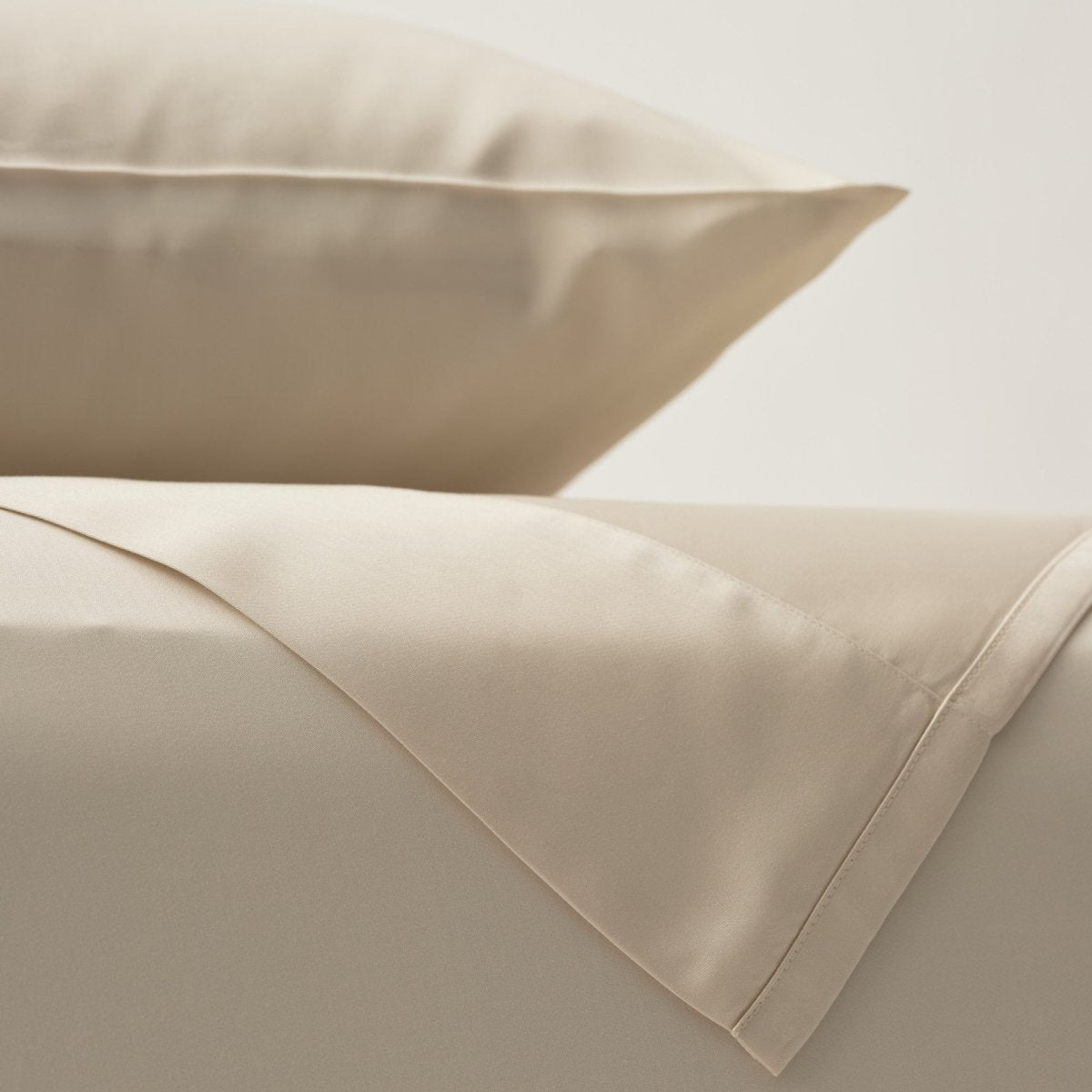 100% Organic Bamboo Bedsheet Set (4 Piece)(Sand / Beige) 400TC - EarthLoom
