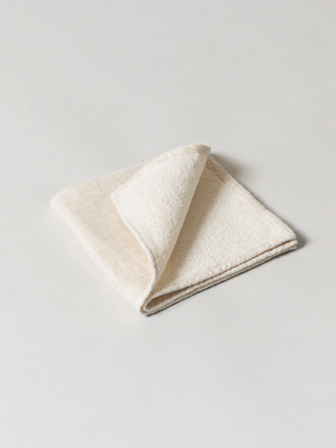 Kontex Claire Towel, Almond Powder - texture
