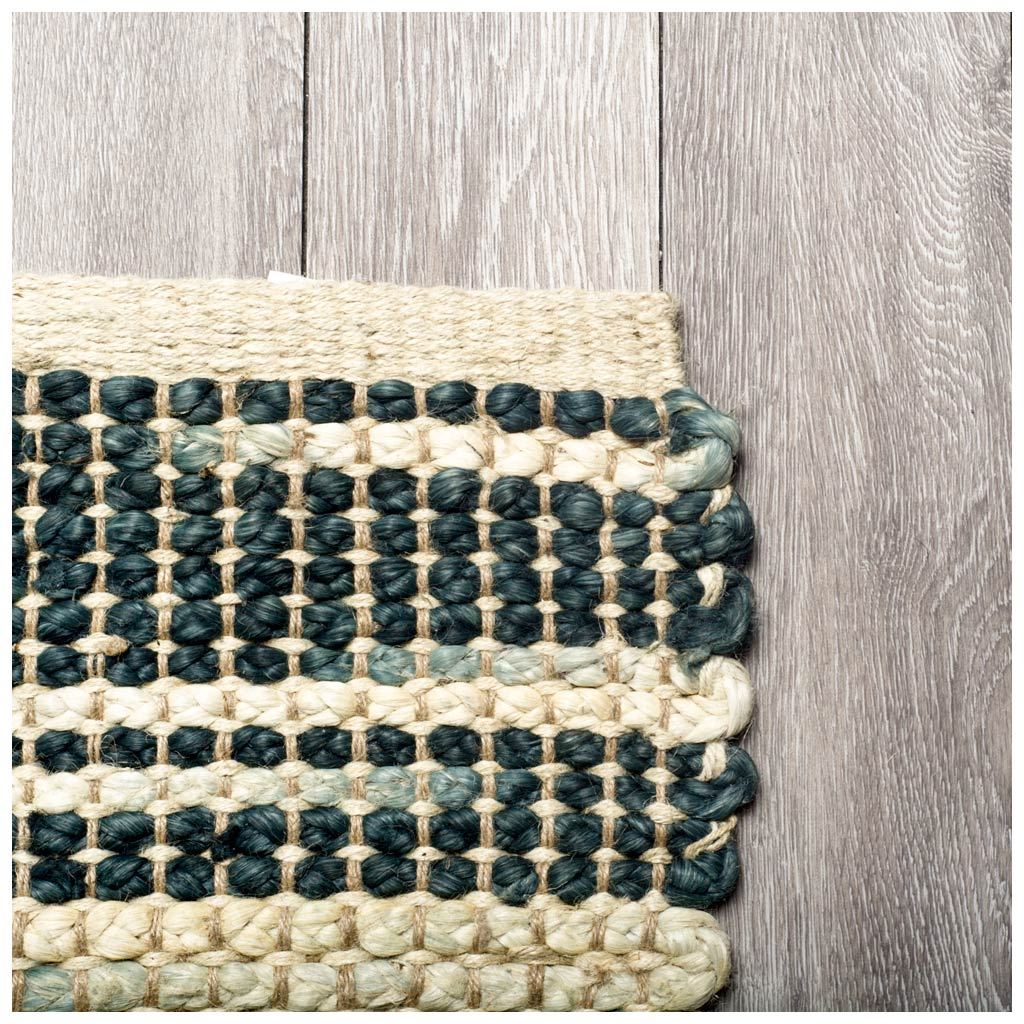 Deakin rug detail