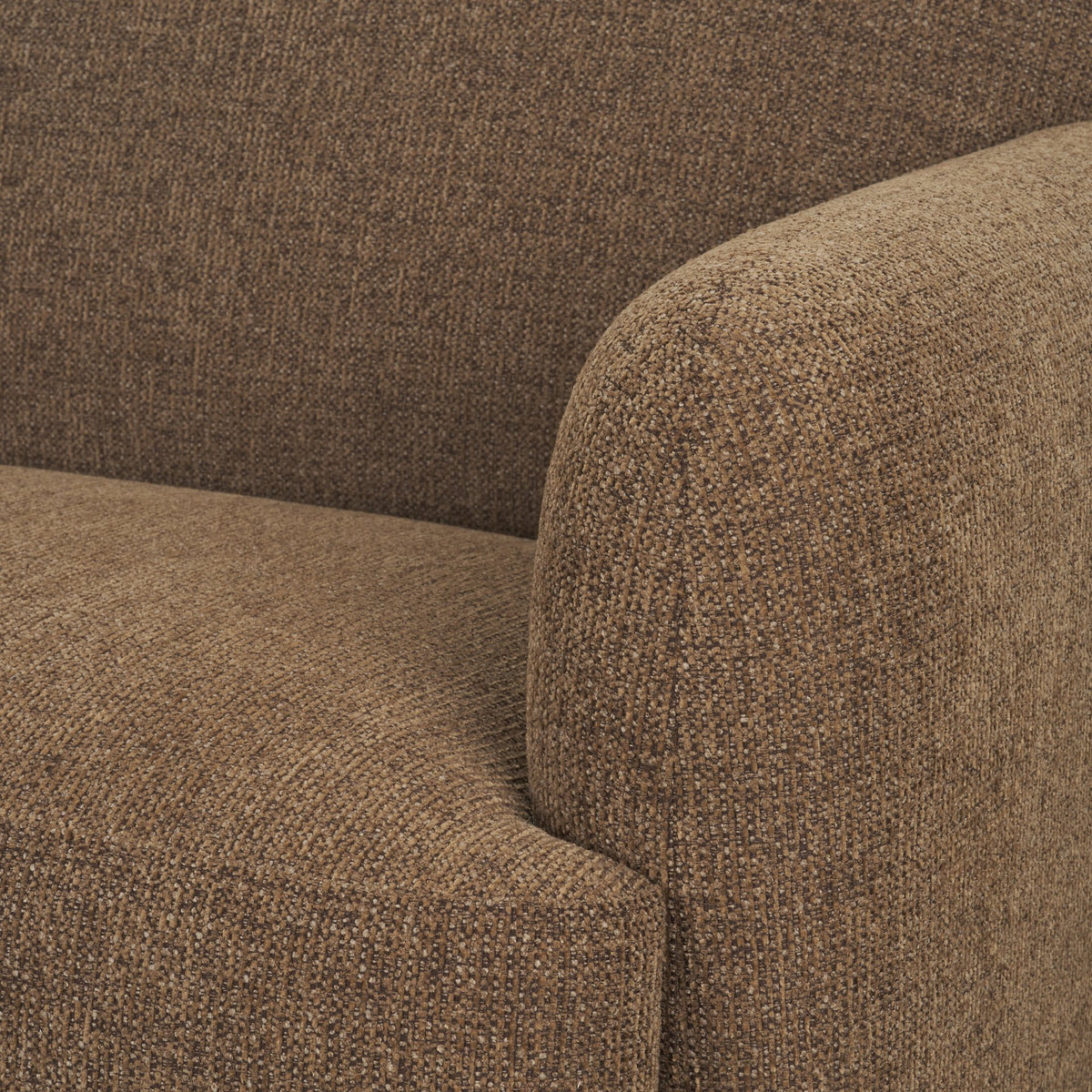 Saga sofa brown, cushion detail