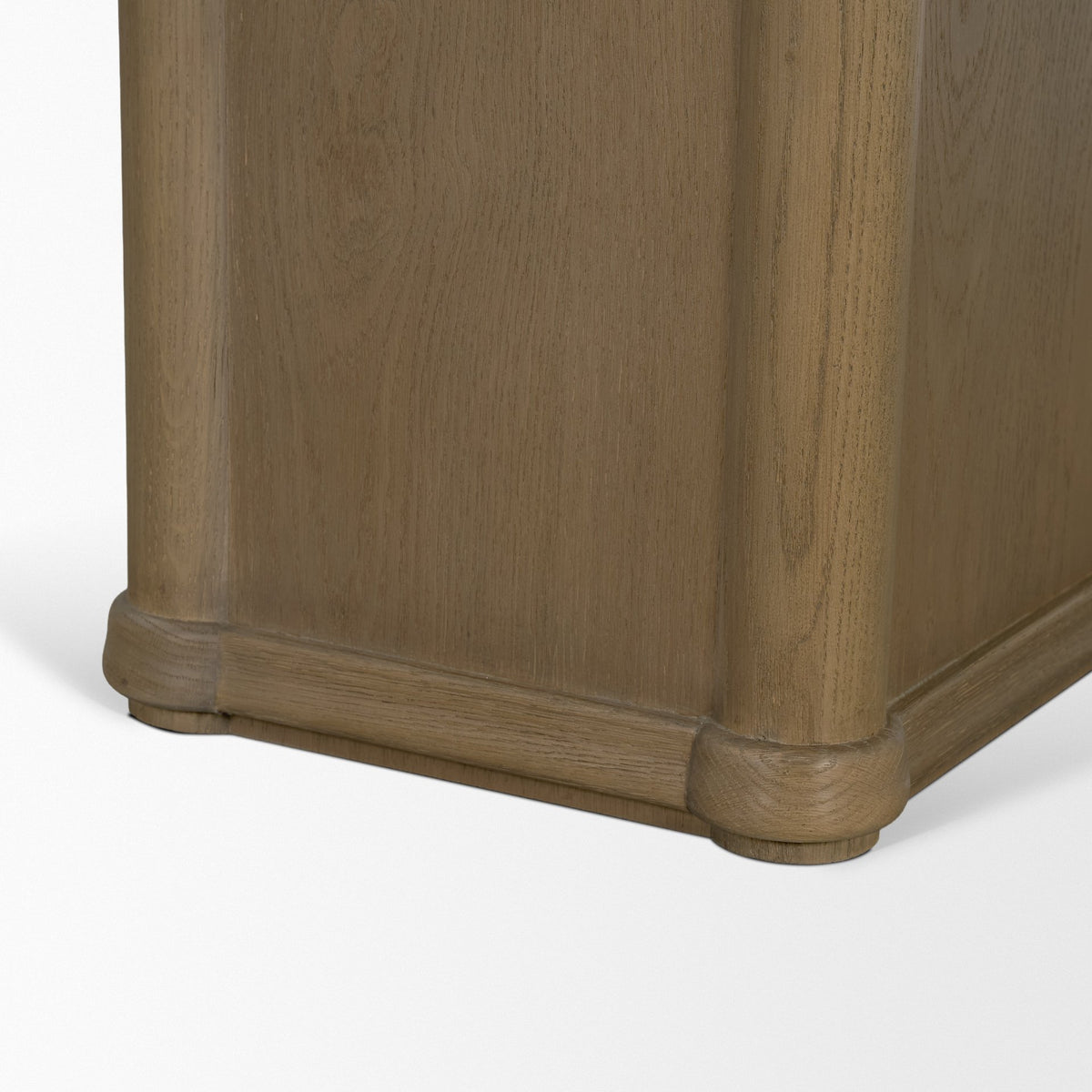Alden dining table, edge detail