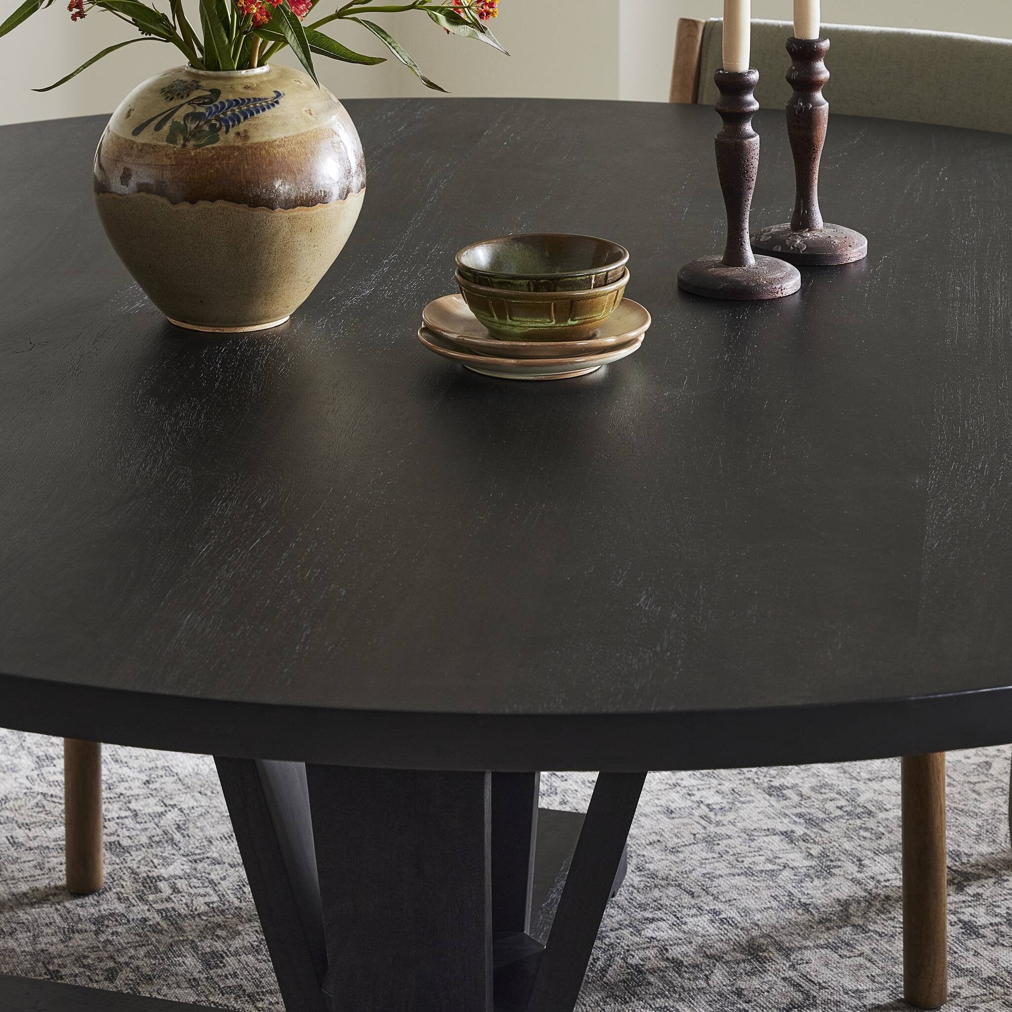 Cobain Dining Table
