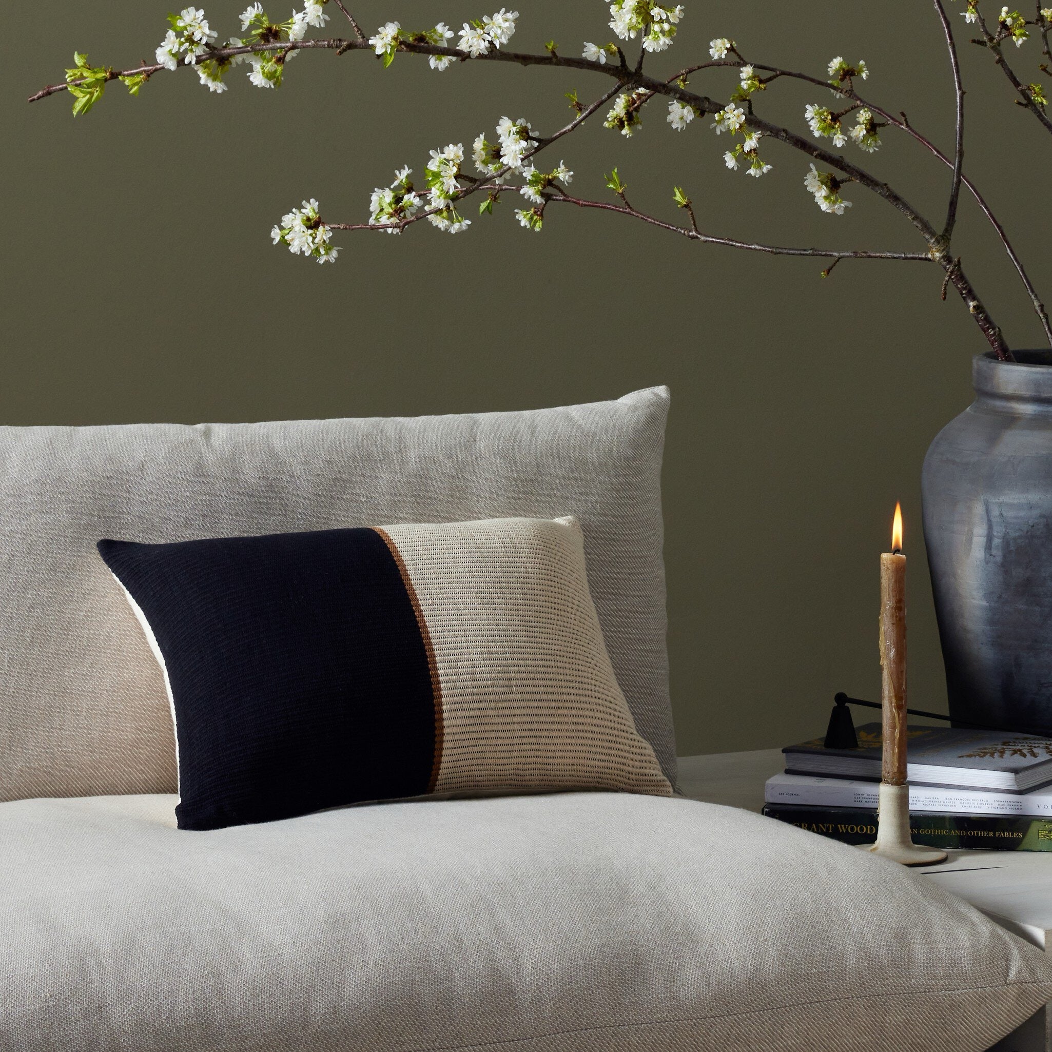 Handwoven Merido Pillow – Black