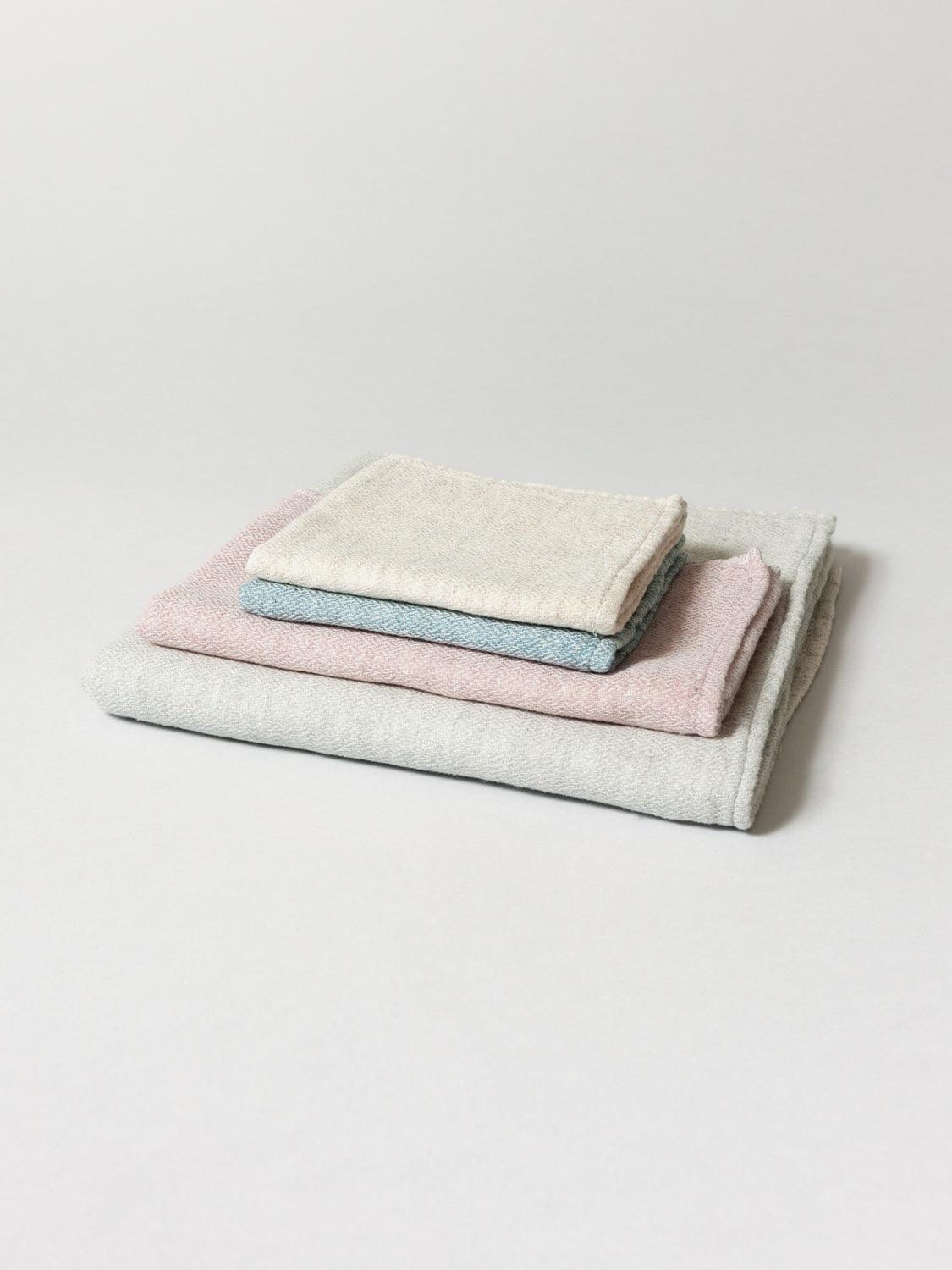 Kontex Claire Towel - collection