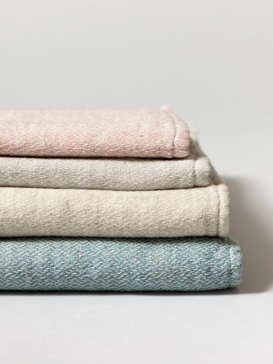 Kontex Claire Towel - sizes