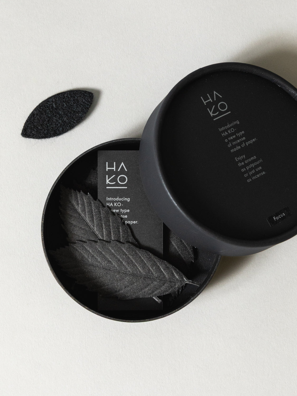 HA KO Paper Incense Black Set of 6 - Focus