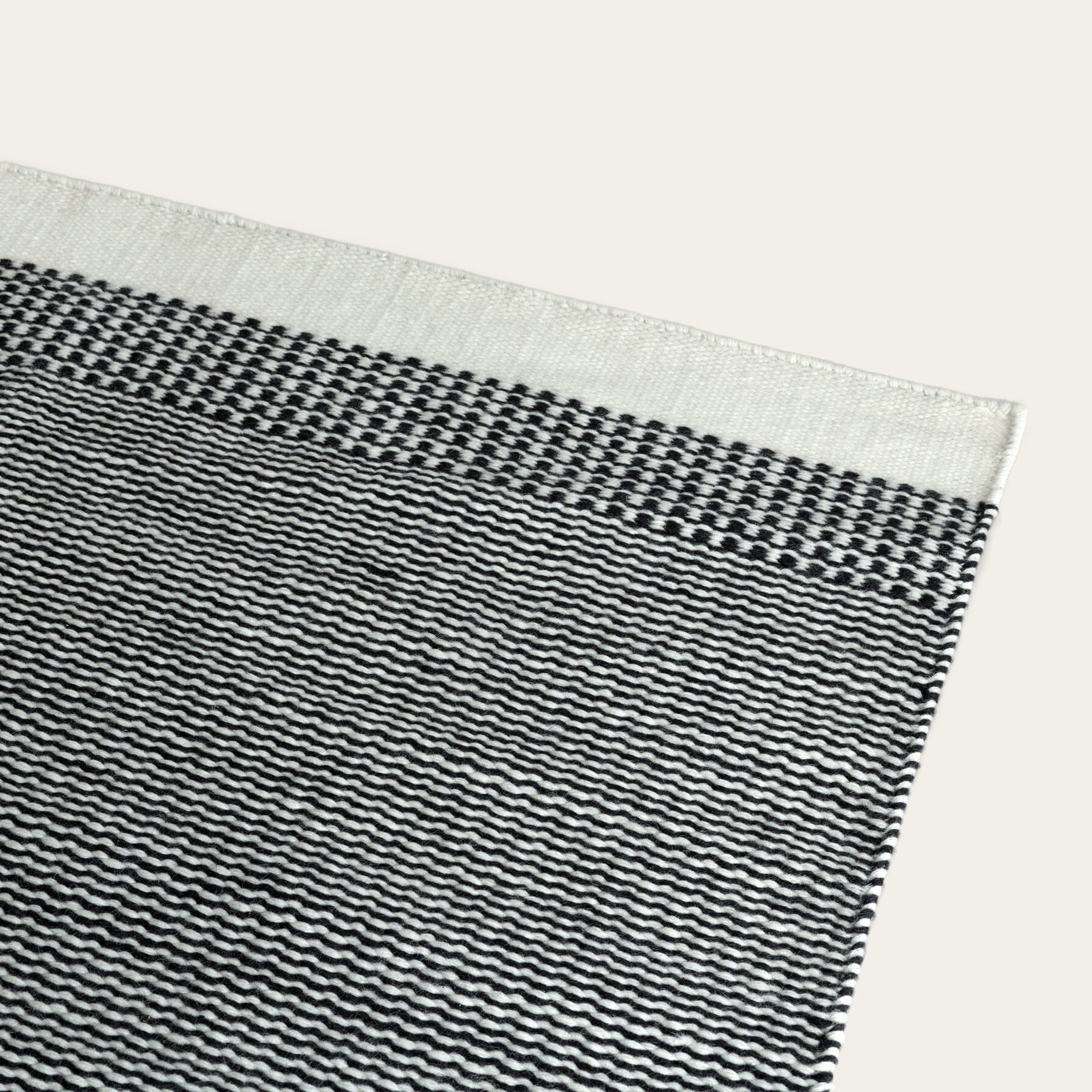 Fable Linear Wool Rug in Ash Black